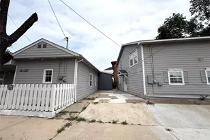 421 Sidney St, Houston, TX 77003 - Photo 2