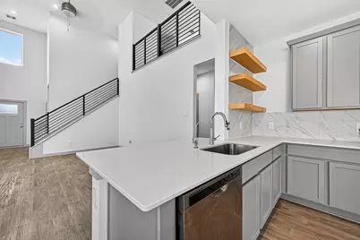 12712 Oxford Gate Drive, Houston, TX 77047 - Photo 10