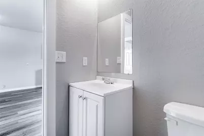 438 S San Joaquin Avenue #1, San Antonio, TX 78237 - Photo 10