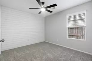 9951 Chimney Swift Ln, Conroe, TX 77385 - Photo 20