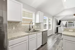 9951 Chimney Swift Ln, Conroe, TX 77385 - Photo 12