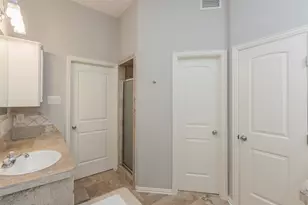 2701 Helena St, Houston, TX 77006 - Photo 12