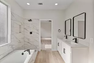 14151 Astonshire Ln, Houston, TX 77014 - Photo 20