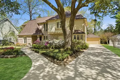 20 Falling Star Road, The Woodlands, TX 77381 - Photo 2