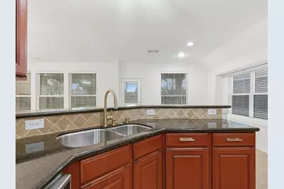 19907 Ogdenburg Falls Drive, Spring, TX 77379 - Photo 10