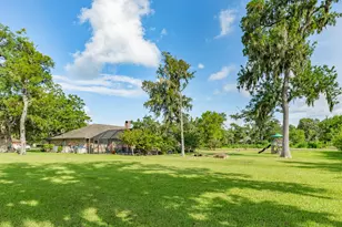 114 Division Rd, Lake Jackson, TX 77566 - Photo 8