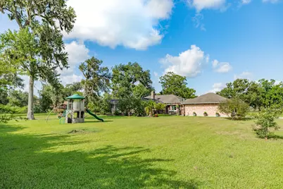 114 Division Road, Lake Jackson, TX 77566 - Photo 6