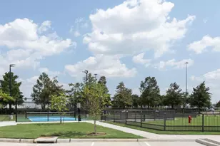 19101 Town Ridge Ln, Webster, TX 77598 - Photo 30