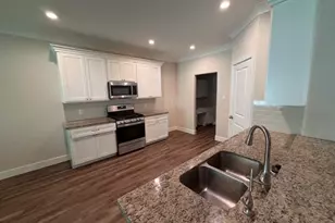 418 Pebble Dr, Dayton, TX 77535 - Photo 6