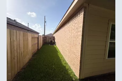418 Pebble Drive, Dayton, TX 77535 - Photo 16
