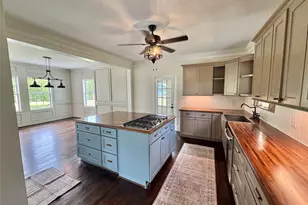 27 Cotton Bayou Cir, Cove, TX 77523 - Photo 8