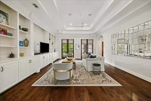 310 Tynebridge Ln, Houston, TX 77024 - Photo 22