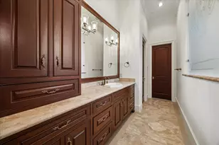 310 Tynebridge Ln, Houston, TX 77024 - Photo 20