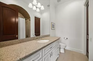 310 Tynebridge Ln, Houston, TX 77024 - Photo 30