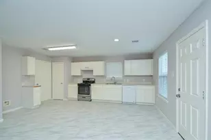 12039 Madison Oak St, Houston, TX 77038 - Photo 14