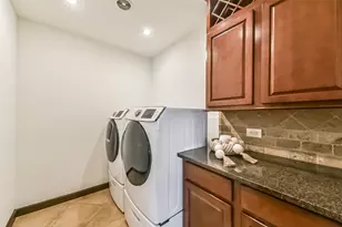 9319 Colt Canyon Ln, Houston, TX 77089 - Photo 20