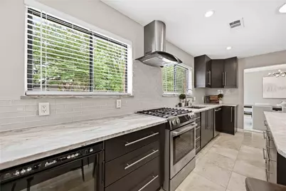 619 Rancho Bauer Drive, Houston, TX 77079 - Photo 14