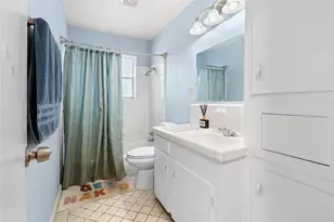 413 Far Hills Ln, Huntsville, TX 77320 - Photo 16