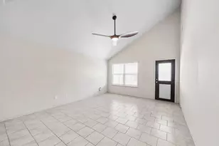 23218 Robbers Nest Dr, Spring, TX 77373 - Photo 4