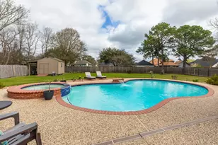 7615 Colonial Dr, Beaumont, TX 77707 - Photo 36