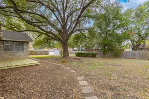 1609 Longhofer St, Brenham, TX 77833 - Photo 20