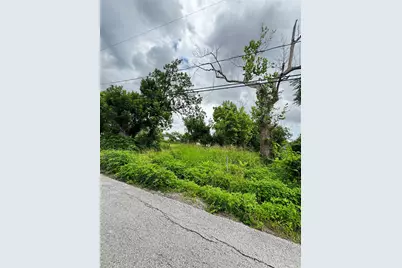 4706 Falls Street, Houston, TX 77026 - Photo 6
