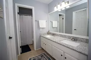 9707 Richmond Ave, Houston, TX 77042 - Photo 14