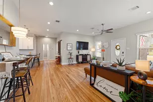 711 4th St, Sealy, TX 77474 - Photo 8