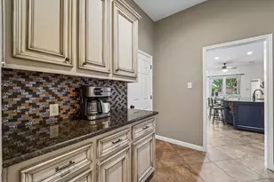 2917 Auburn Creek Ln, League City, TX 77573 - Photo 10