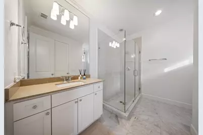 4824 La Branch St #B, Houston, TX 77004 - Photo 6