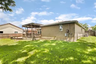 12757 Lake Conroe Hills Dr, Willis, TX 77318 - Photo 26