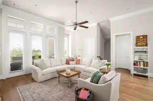 8668 Emnora Ln, Houston, TX 77080 - Photo 14