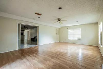 11919 Barrett Brae Drive, Houston, TX 77072 - Photo 6