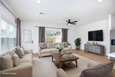 2027 Longmire Villas Court, Conroe, TX 77304 - Photo 4