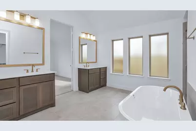 211 Silver Sage Court, Conroe, TX 77304 - Photo 12