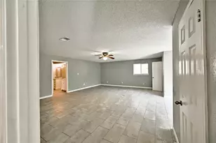 15823 Stagecoach Rd, Stagecoach, TX 77355 - Photo 16