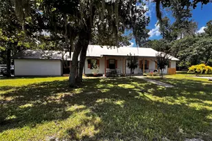 25 Ridge Top Dr, Huntsville, TX 77320 - Photo 1