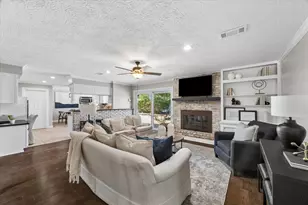 1403 Festival Dr, Houston, TX 77062 - Photo 8