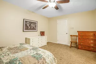 1998 Lake Creek Dr, Houston, TX 77339 - Photo 14