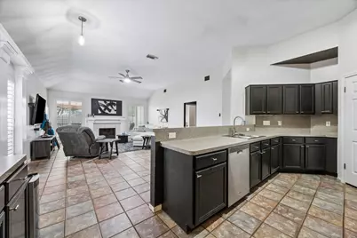 314 Bay Spring Drive, League City, TX 77573 - Photo 6