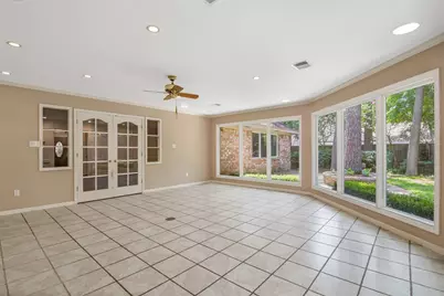 15211 Rainhollow Drive, Houston, TX 77070 - Photo 22