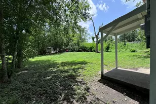 1314 Ella St, El Campo, TX 77437 - Photo 4