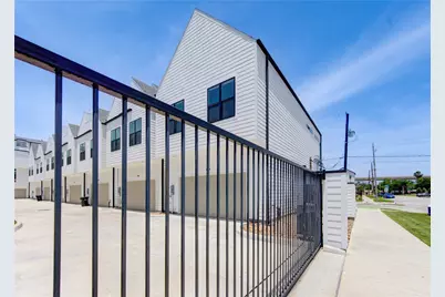 2418 Gray Street, Houston, TX 77003 - Photo 34