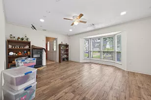 5918 Lodge Creek Dr, Houston, TX 77066 - Photo 10