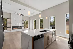 4931 Rue St, Houston, TX 77033 - Photo 12