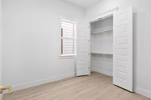 821 821 N Loop Center S, Houston, TX 77022 - Photo 12