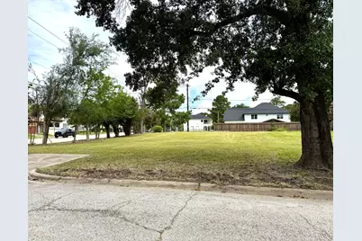 9746 Cedardale Drive, Houston, TX 77055 - Photo 6