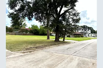 9746 Cedardale Drive, Houston, TX 77055 - Photo 8