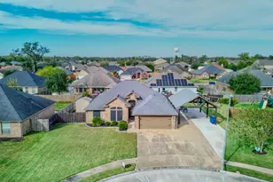 111 Gold Finch Ct, Richwood, TX 77566 - Photo 2
