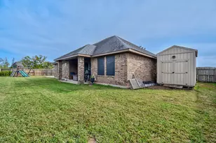 111 Gold Finch Ct, Richwood, TX 77566 - Photo 30